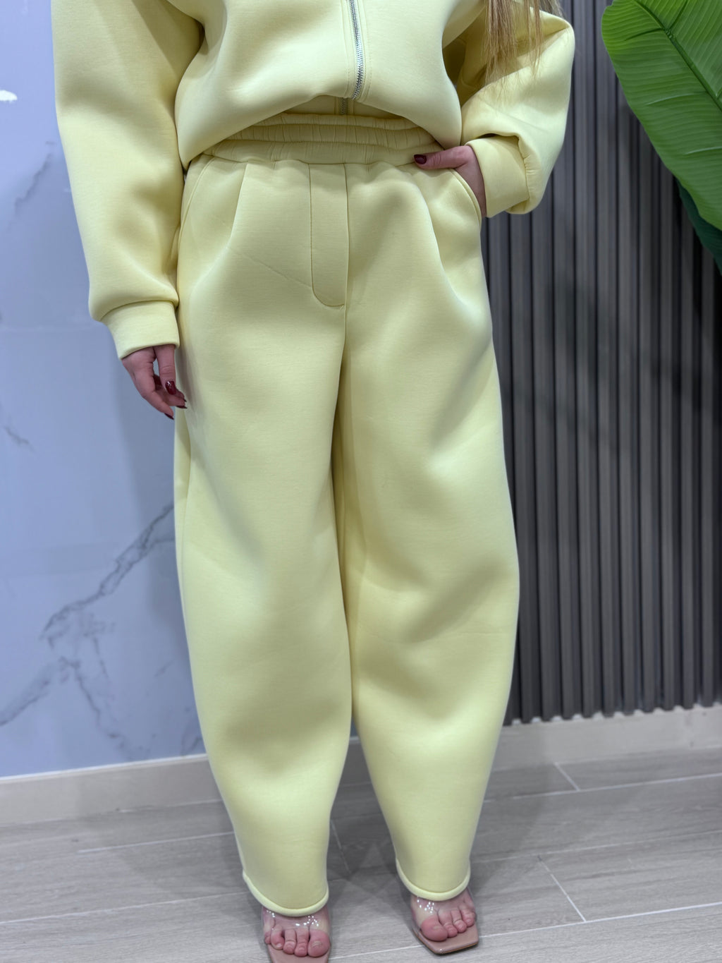 Tuta Scuba Giallo Pastello