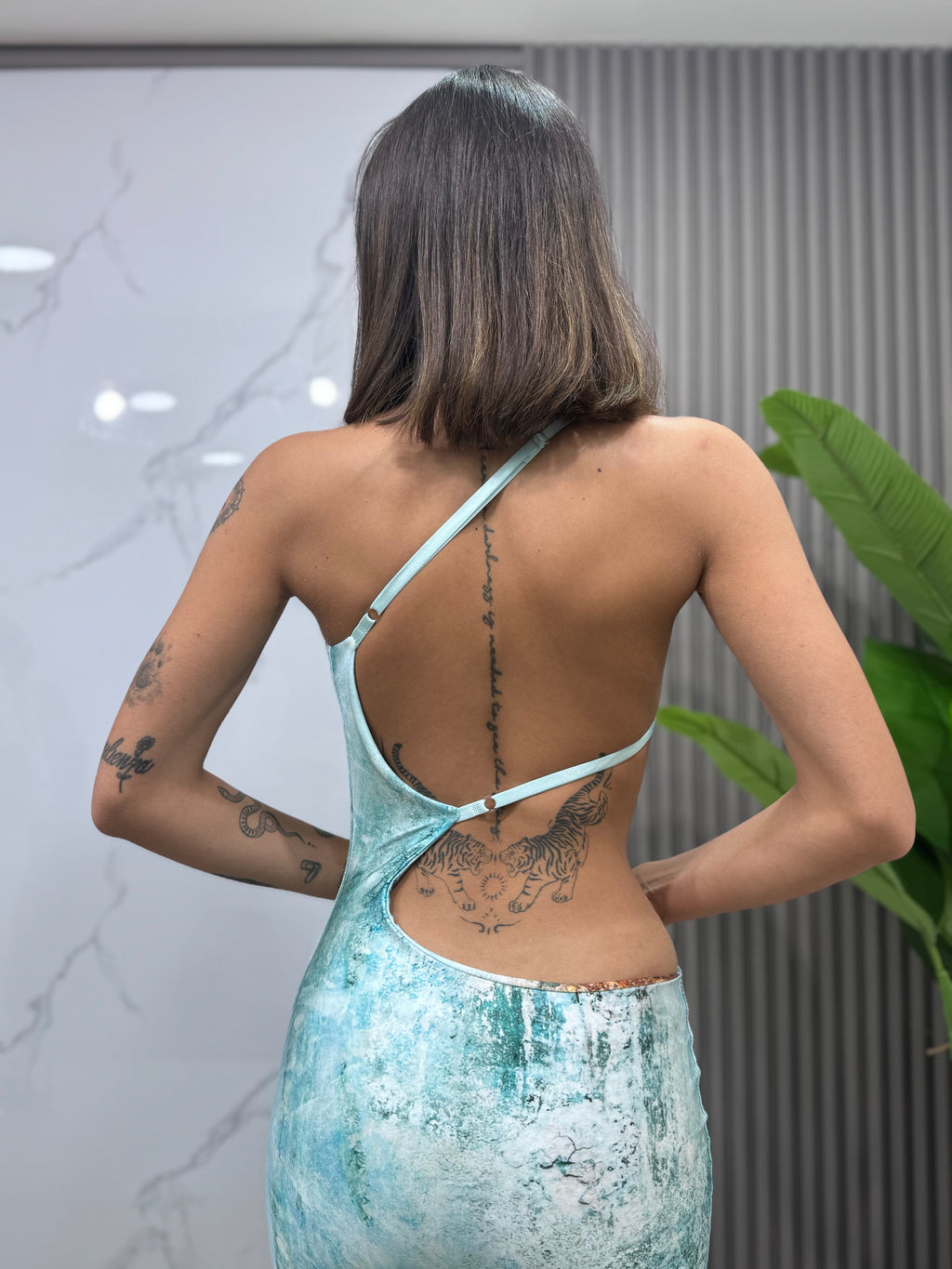 Dress Waves